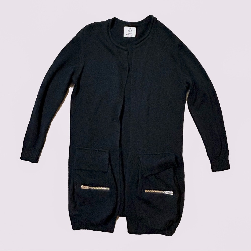 UNIF x Urban Outfitters Oversized Cardigan‎ with Pocket Zipper Detail